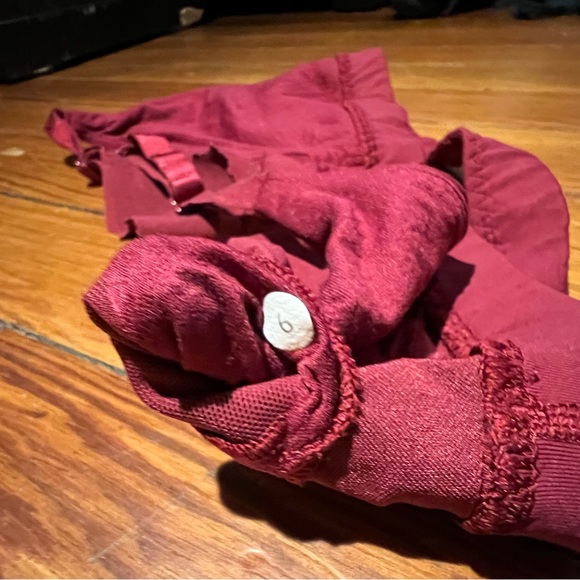 ❤️🎉❤️LULULEMON ATHLETICA free spirit bra | rosewood | size 6❤️🎉❤️ - Picture 7 of 8